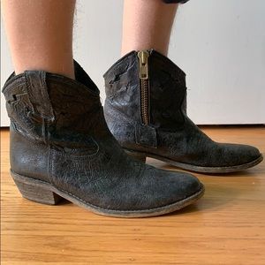 Steve Madden Cowboy boots